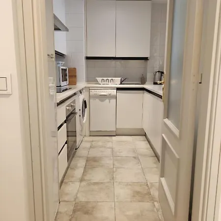 Homelystay - Marbella, Marina Banus Apartmán