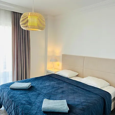 Homelystay - Marbella, Marina Banus アパート *