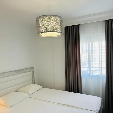 Homelystay - Marbella, Marina Banus アパート マルベーリャ